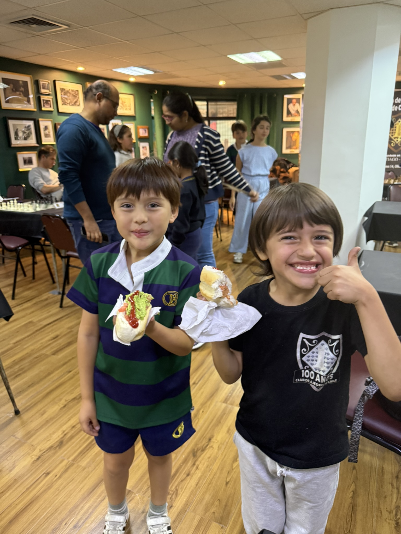Niños del club