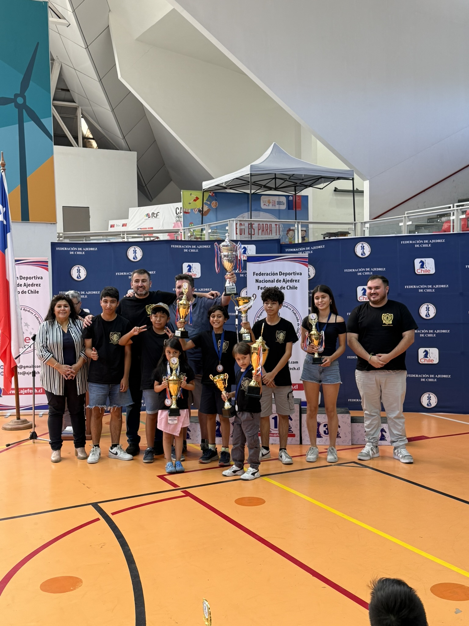 Equipo de la academia en torneo